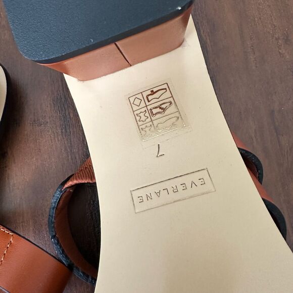 NWOB EVERLANE The Italian Leather Tourist Heel Sandals in Adobe Brown - Picture 11 of 12
